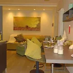 Blue Moon - Via Parigi