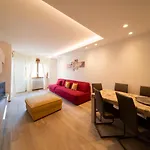 Blue Moon - Via Parigi * Aosta