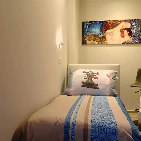 Appartamento Blue Moon - Via Parigi