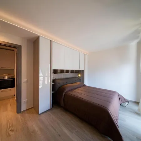 Blue Moon - Via Parigi Apartment *