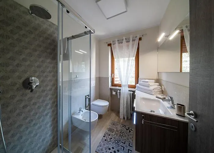 Blue Moon - Via Parigi Aosta