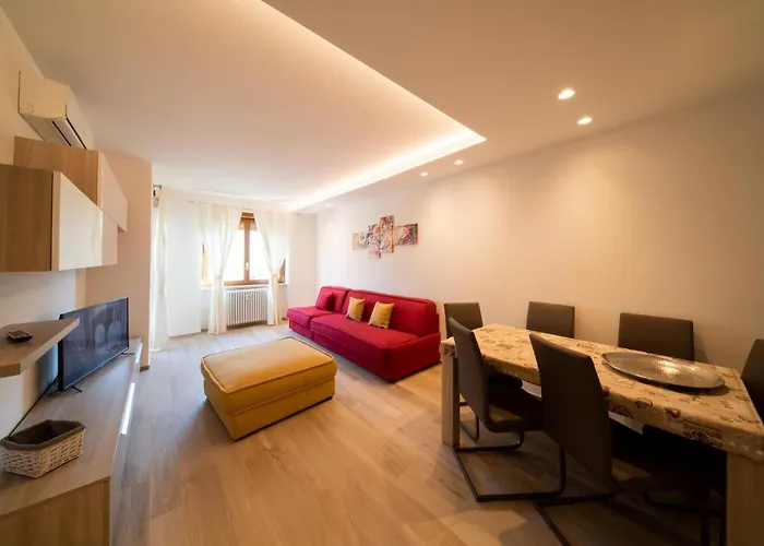 Blue Moon - Via Parigi * Aosta